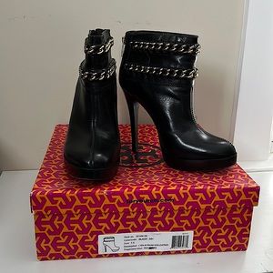 Tory Burch Lysa ankle boots